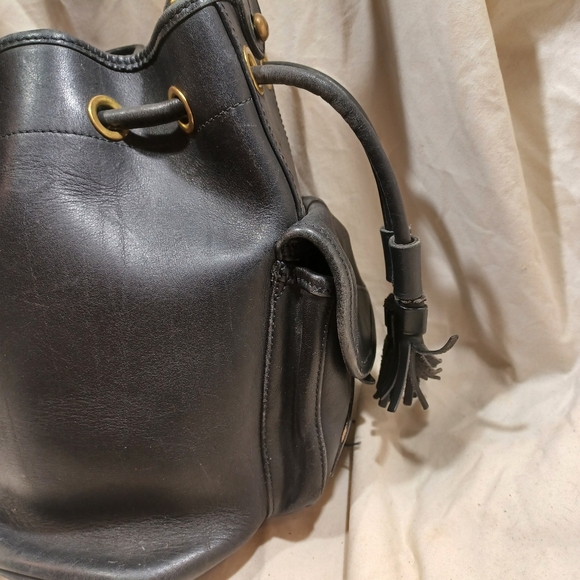Vintage dooney and bourke bucket bag - Picture 3 of 15